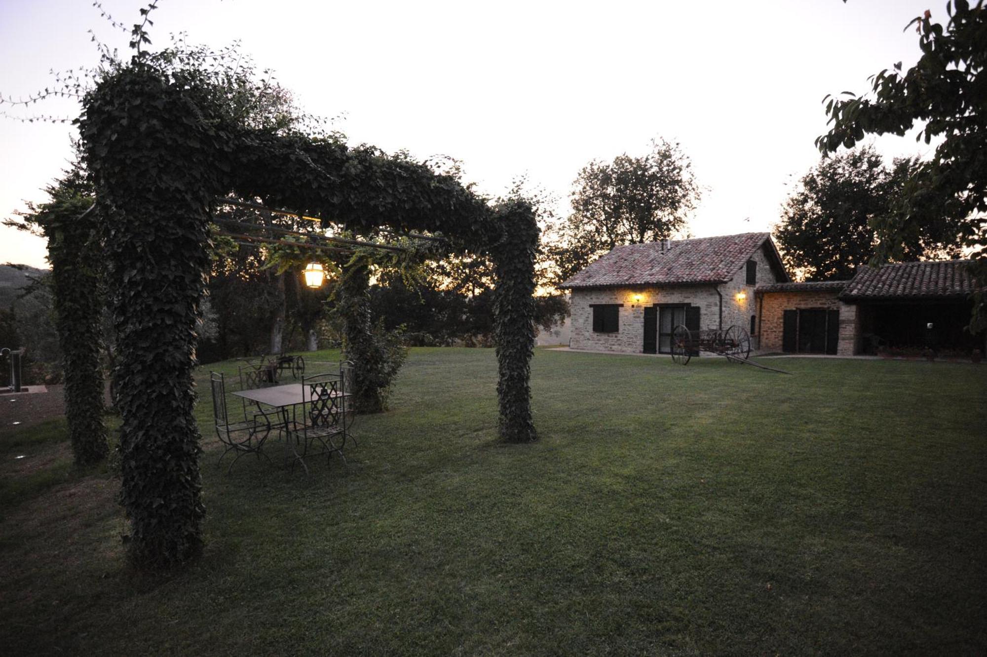 Azienda Agraria Montelujano غوبيو المظهر الخارجي الصورة