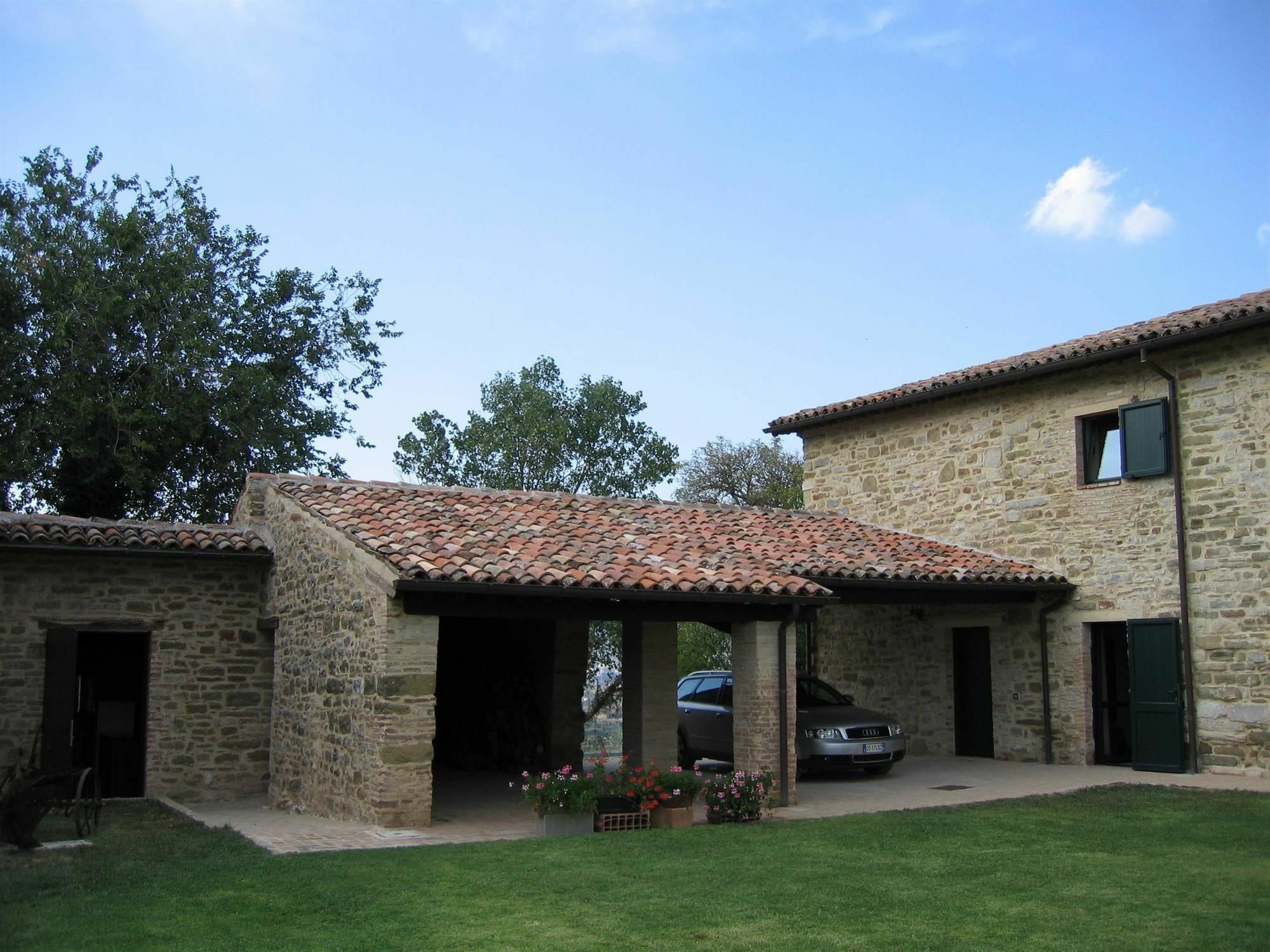 Azienda Agraria Montelujano غوبيو المظهر الخارجي الصورة